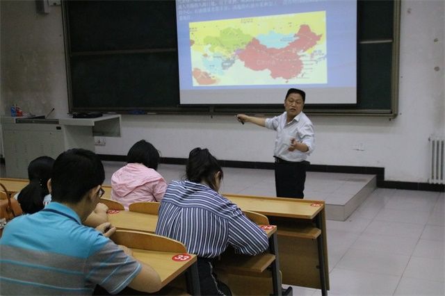 【学术讲座】智能工程学院有关“制作石油储罐”学术讲座