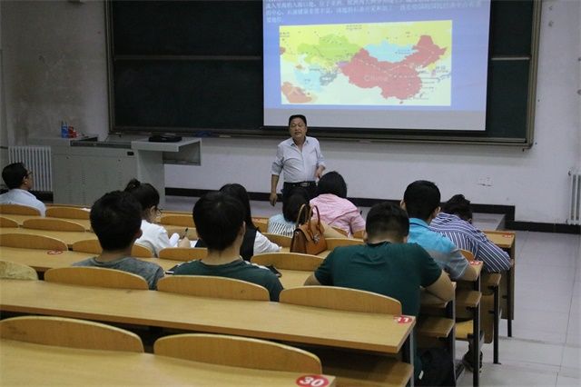 【学术讲座】智能工程学院有关“制作石油储罐”学术讲座