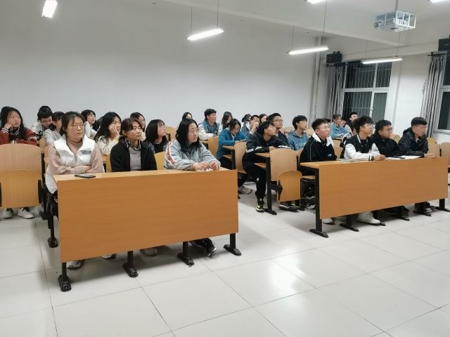 【学长计划】书香润心灵  阅读促成长