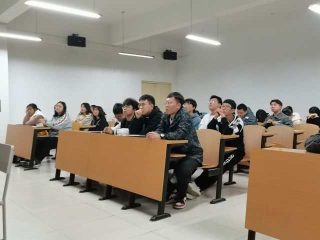 【学长计划】书香润心灵  阅读促成长