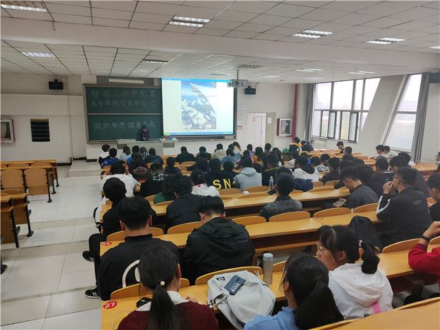 “激燃梦想,探索未来”